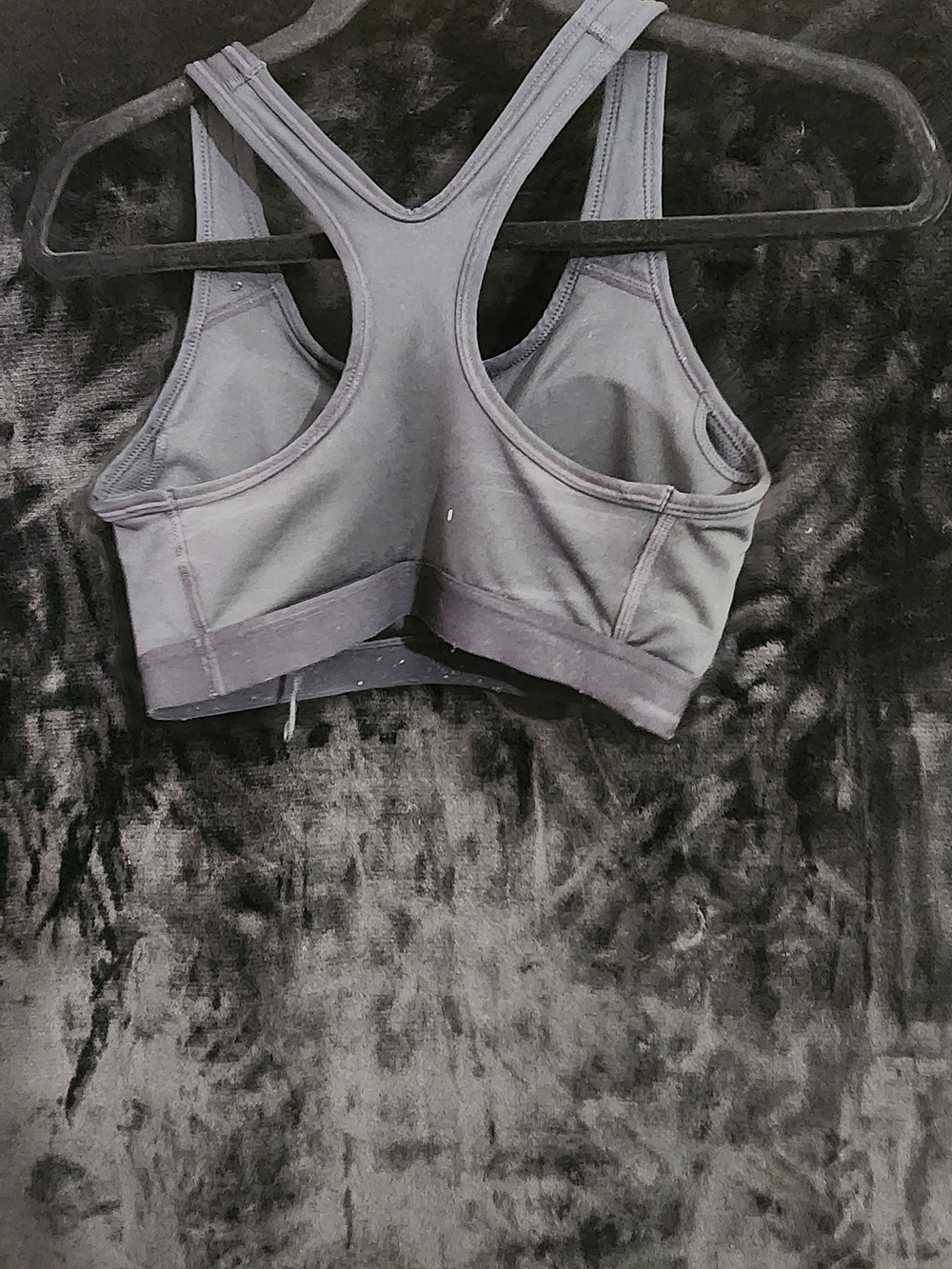 Nike Dri-FIT Women’s Black Racerback Sports Bra – Size M - Picture 3 of 3